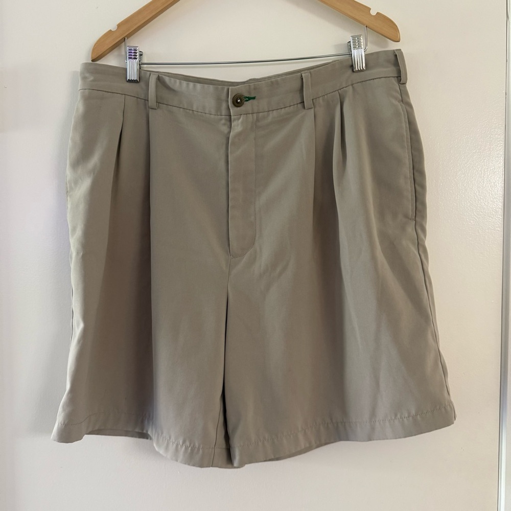 Tommy Hilfiger golf Men's Tan Shorts 38